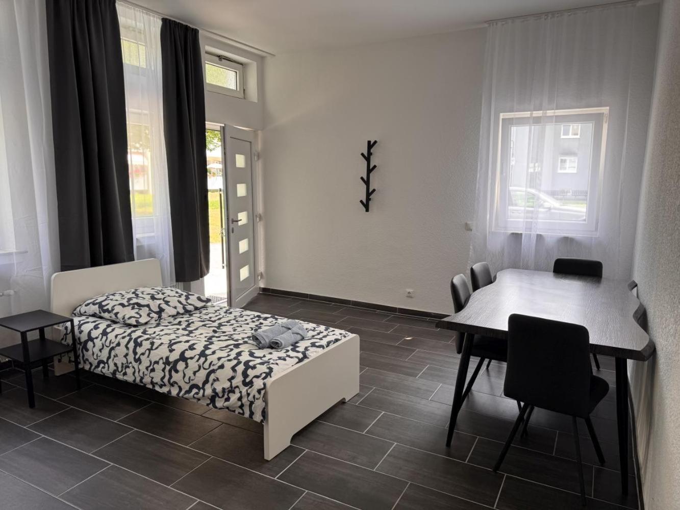 Cozy Apartment In Leverkusen Exterior photo