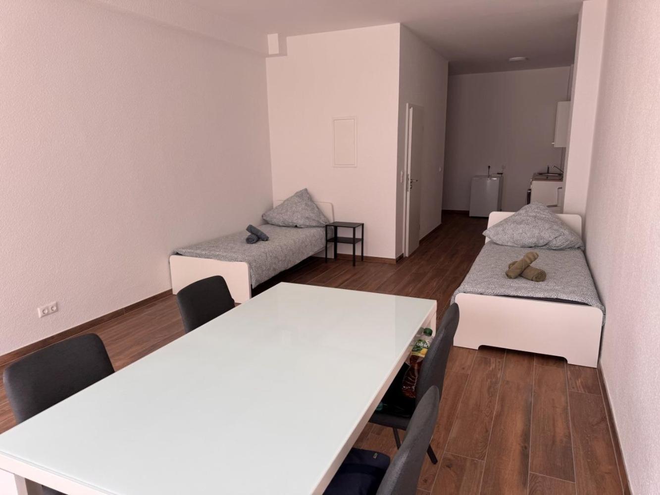 Cozy Apartment In Leverkusen Exterior photo