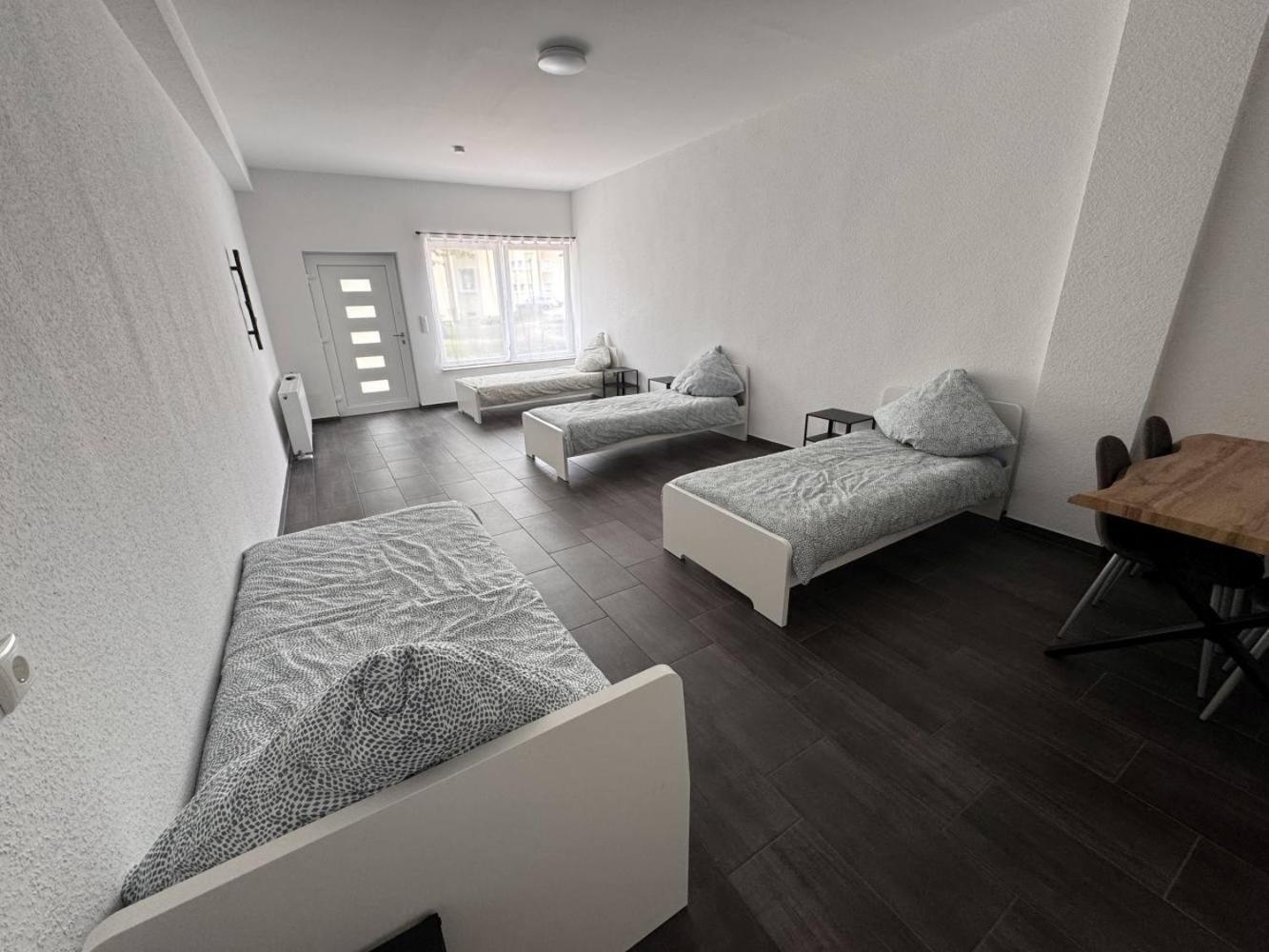 Cozy Apartment In Leverkusen Exterior photo